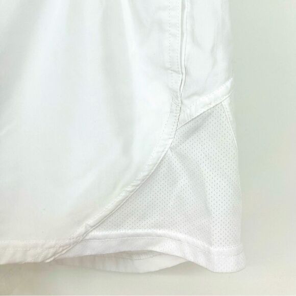 Athletic Works Women's White Shorts Size XXL(20) - Picture 4 of 7